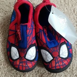 NWT BOYS SWIM Spider-Man SHOES
